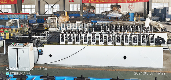 PLC اتوماتیک فلزی استود و ردیاب رول ماشین برای تولید C U L T شبکه سقف